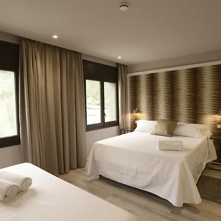 Hotel El Niu De 3*