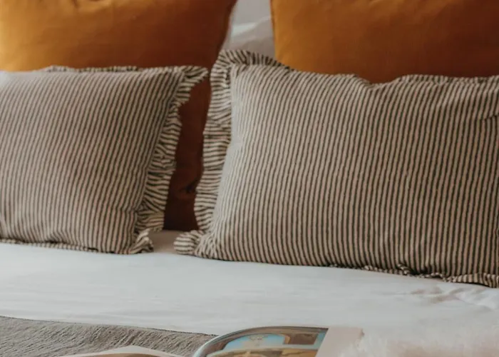 El Niu De فندق مارتيني